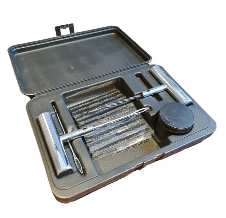 4WD Tyre Emergency Kit 27pce