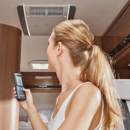 Truma Aventa Comfort Reverse Cycle Airconditioner - Roof Mounted